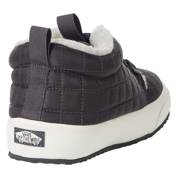VANS Unisex Chukka Slip-Er Shoes